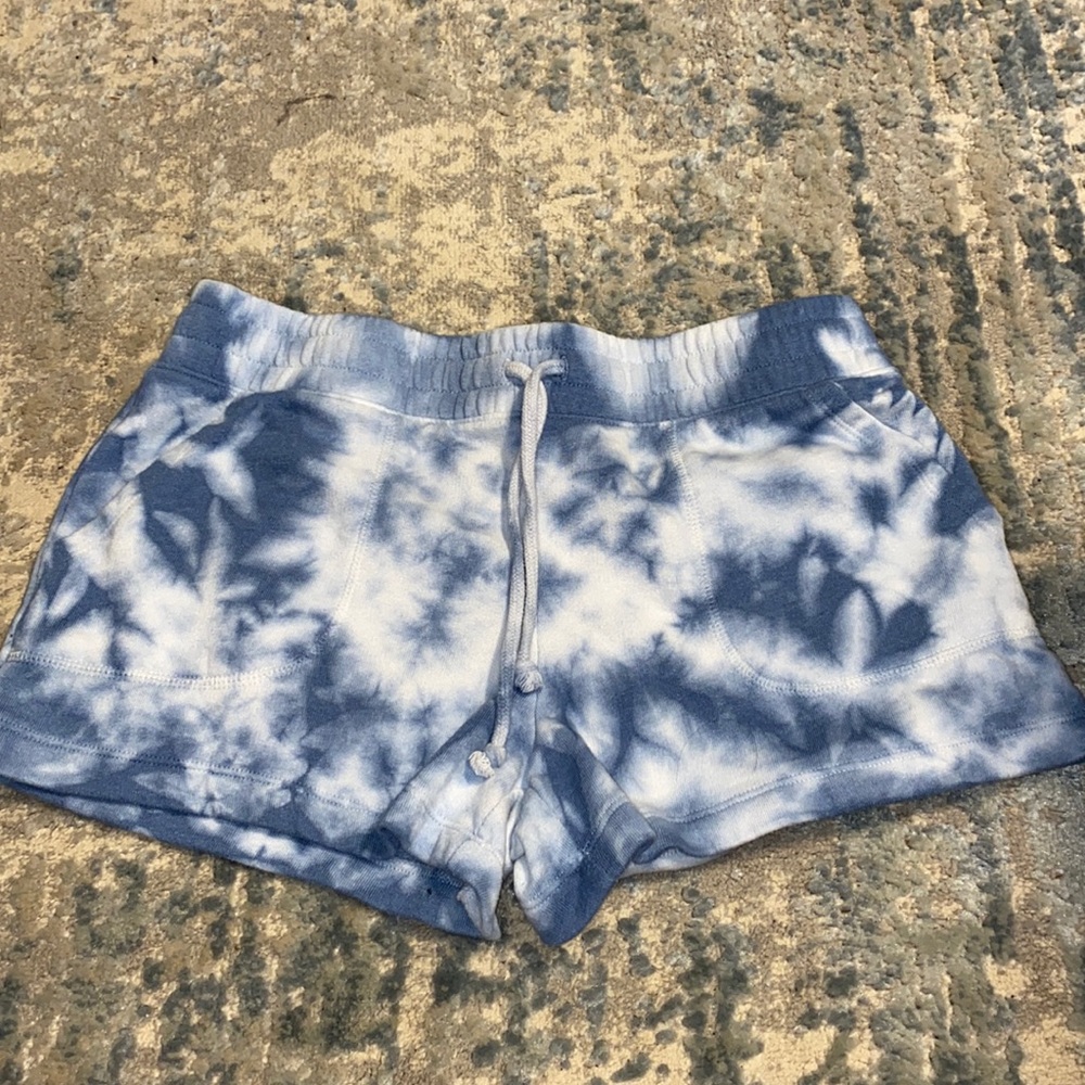 SO tie dye shorts